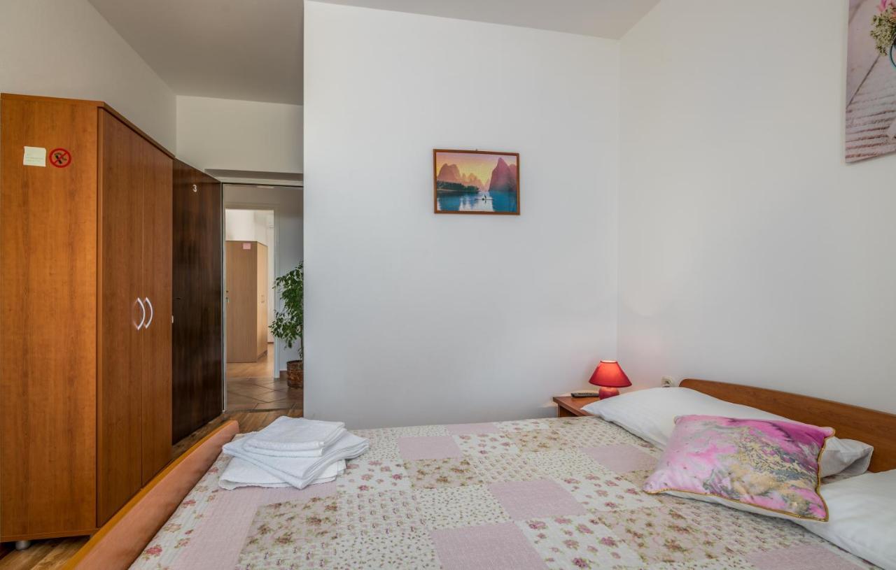 Rooms Valentino Vrh  Экстерьер фото