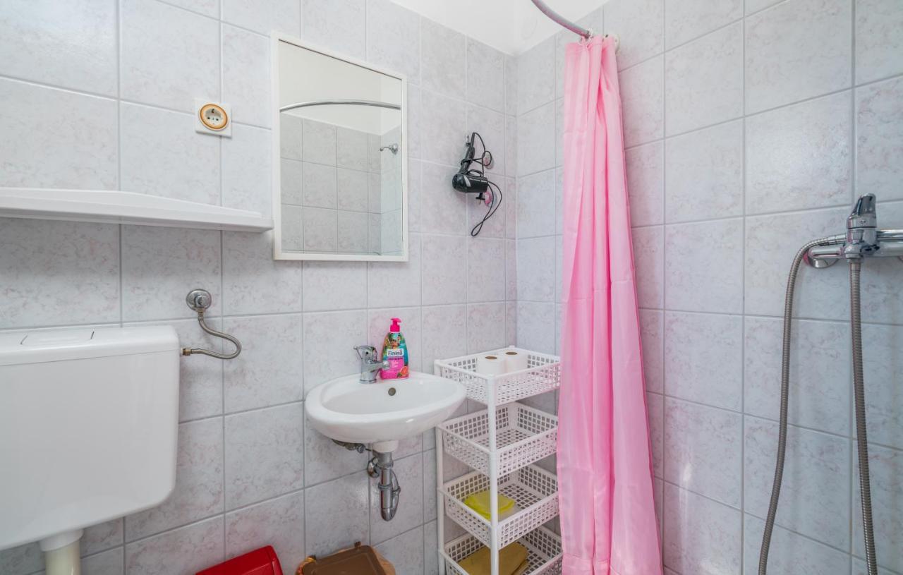 Rooms Valentino Vrh  Экстерьер фото