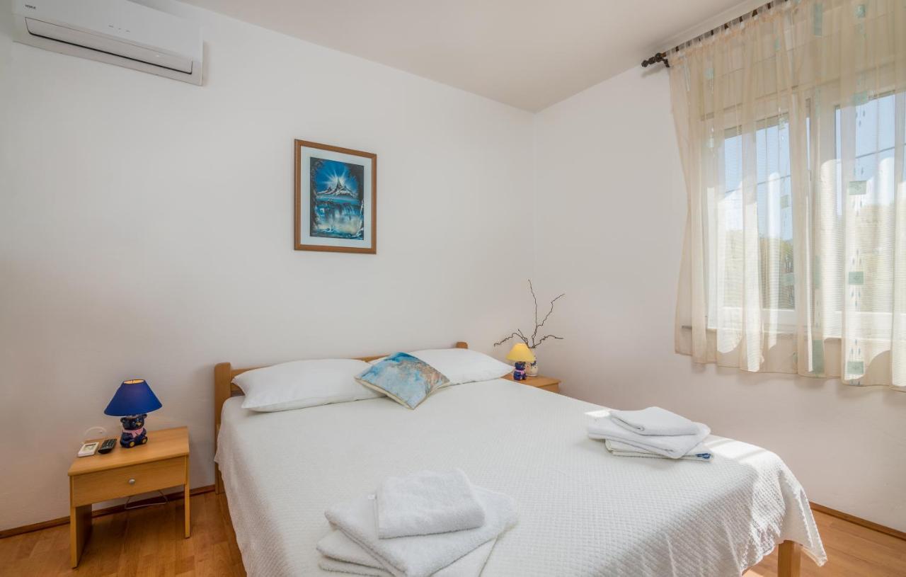 Rooms Valentino Vrh  Экстерьер фото