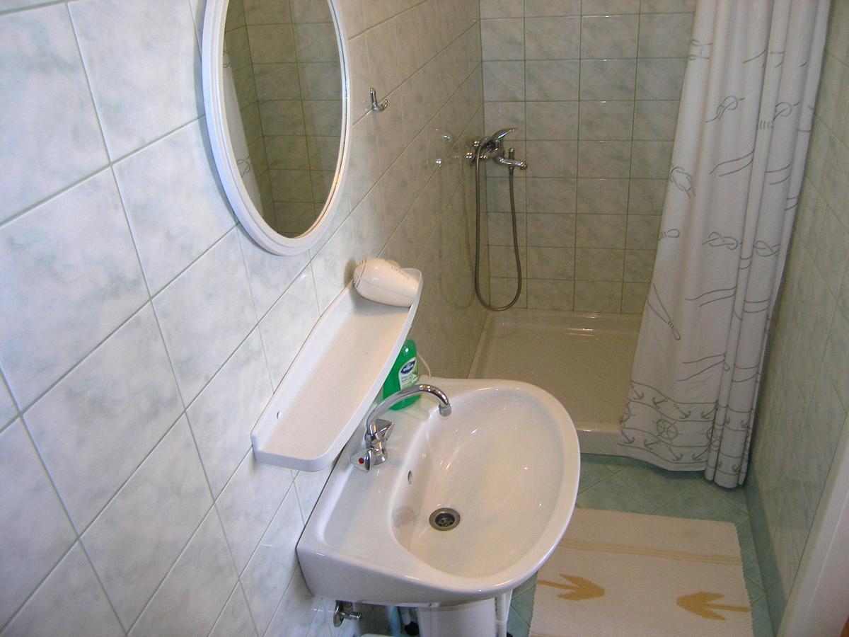 Rooms Valentino Vrh  Экстерьер фото